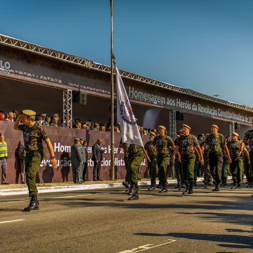 DESFILE CÍVICO-MILITAR
